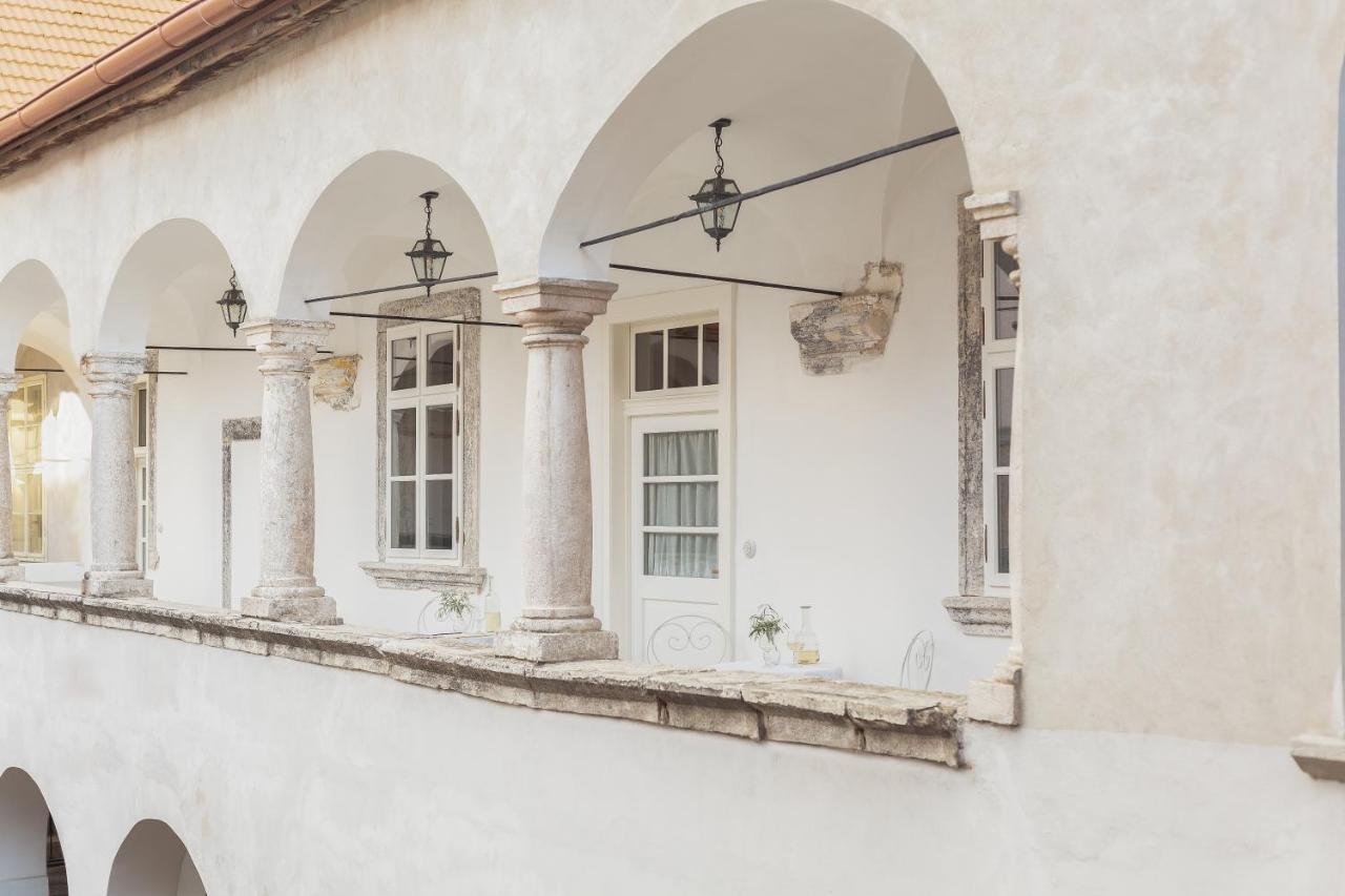 Apartments 1620Yr トルナヴァ エクステリア 写真